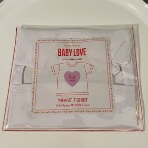 Valentine “hug me” Sweetheart Baby Love Infant T-Shirt NWT